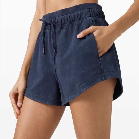 lululemon athletica Pants - NWOT Lululemon Inner Glow Short 3” * ~ Size 4 ~ Acid Rubber Dye True Navy